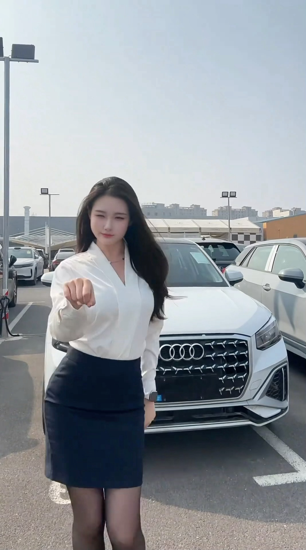 汽车销售都很有才艺