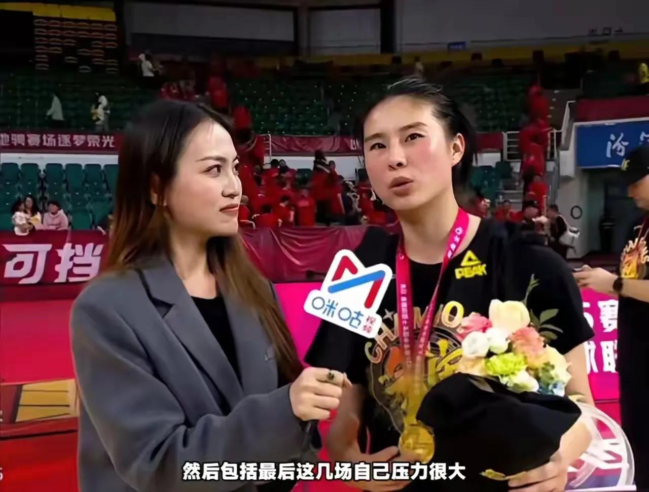 女版“库里”王思雨及时雨！是中国女篮的压仓石，中国女篮的骄傲

32岁的王思雨，