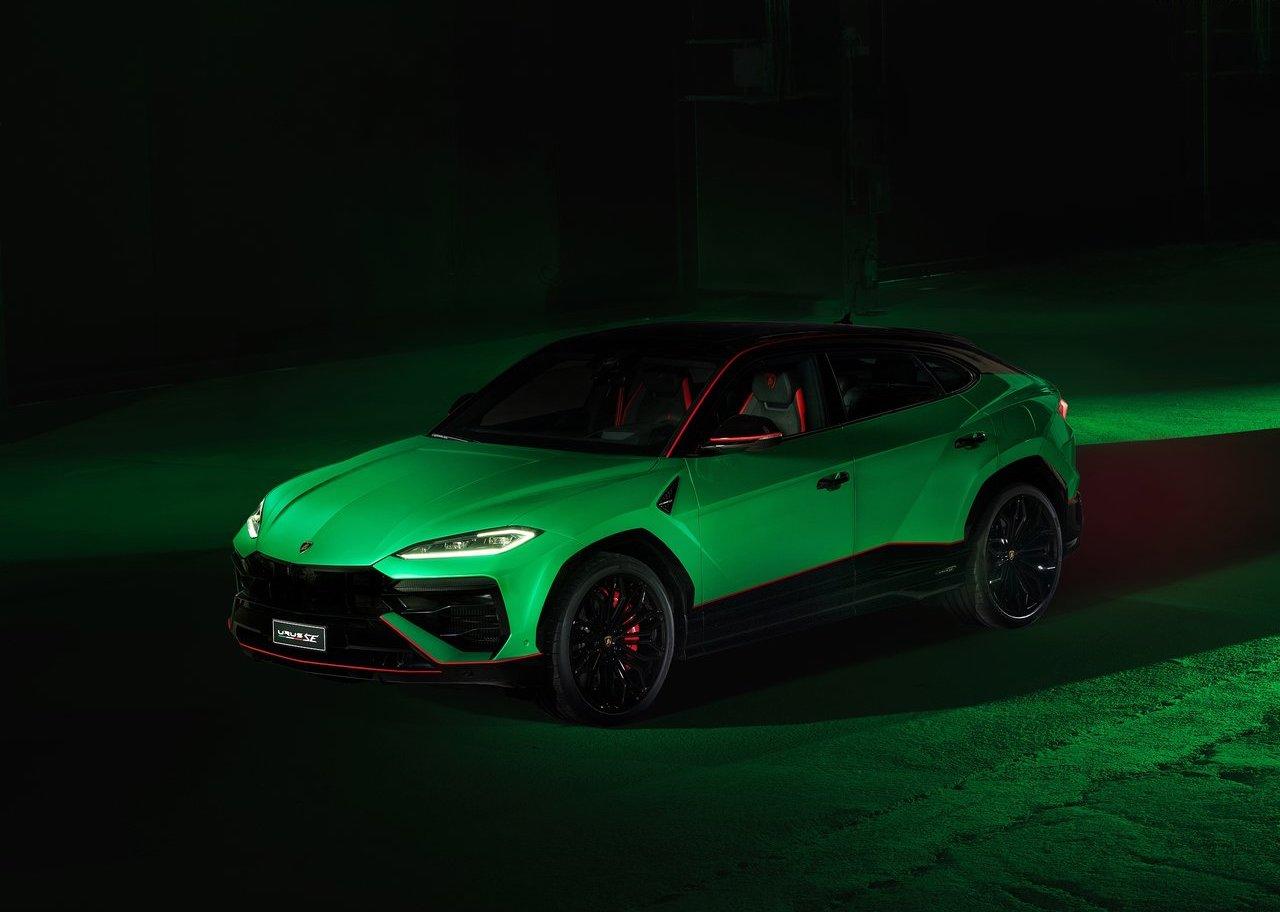 最近刷到这台兰博基尼Urus SE Tettonero Capsule，我直接被