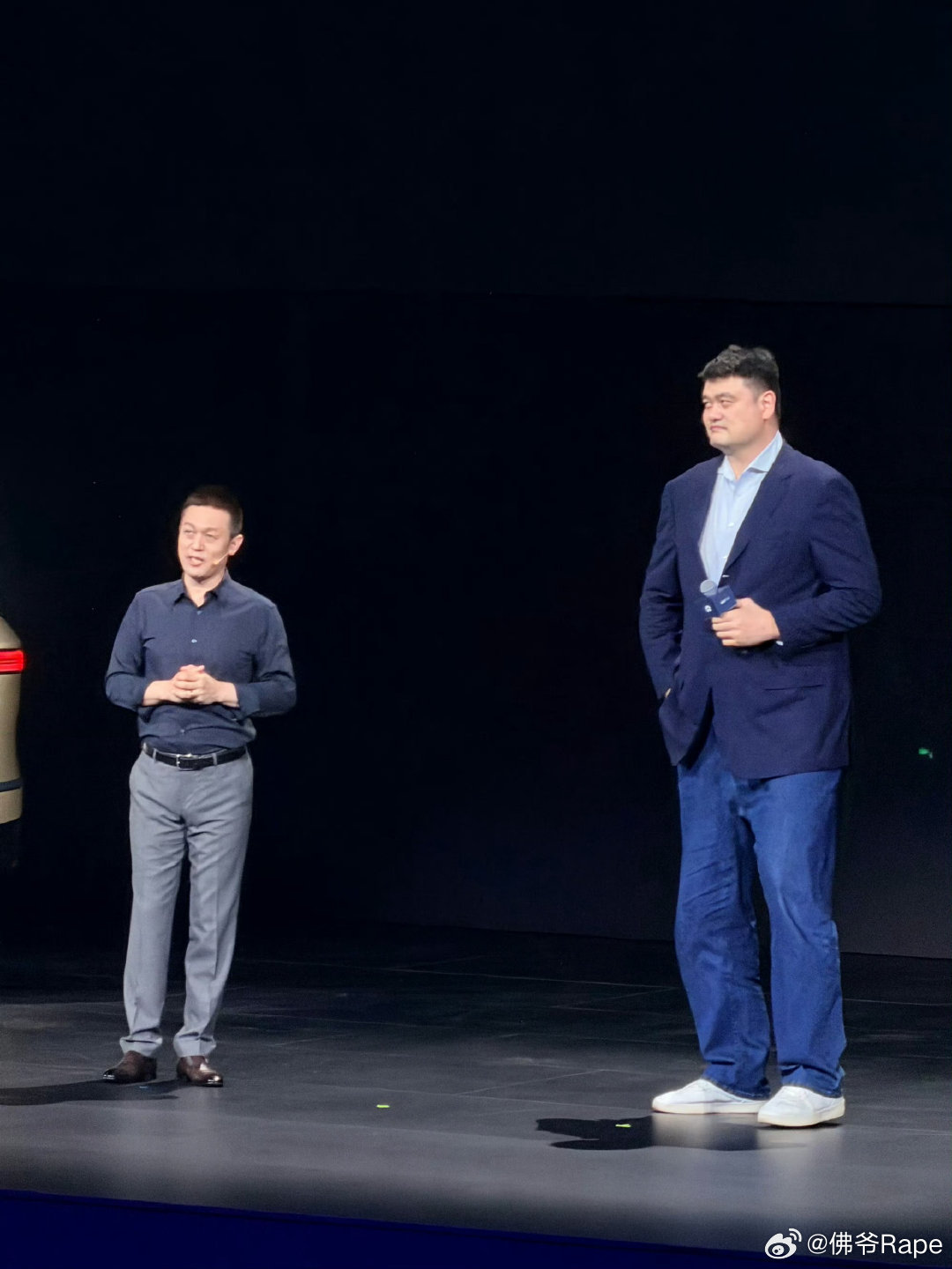 蔚来ES9上市发布会价格来啦！39万起行政豪华 整车/租电 49.8万/39万行