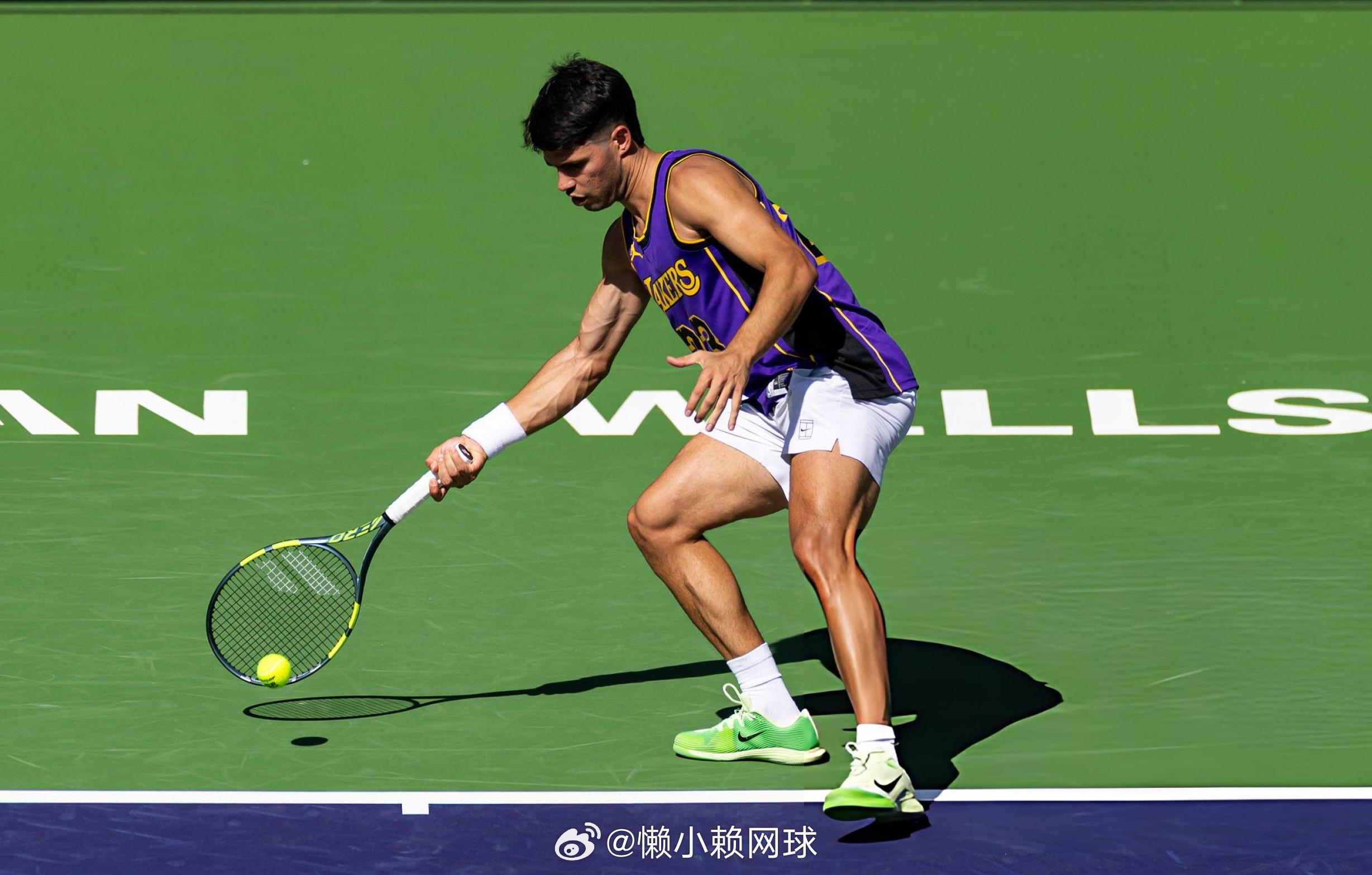 阿尔卡拉斯在印第安维尔斯备战训练18图！体育大拜年