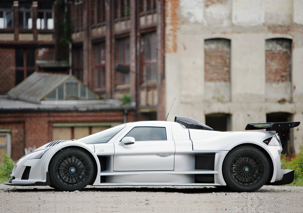 2008  Gumpert Apollo，品牌由奥迪quattro之父Rolan