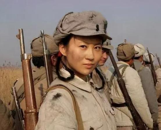 1942年，八路军女战士，被汉奸出卖，日军每天换着不同的方式折磨她，就在她快坚持