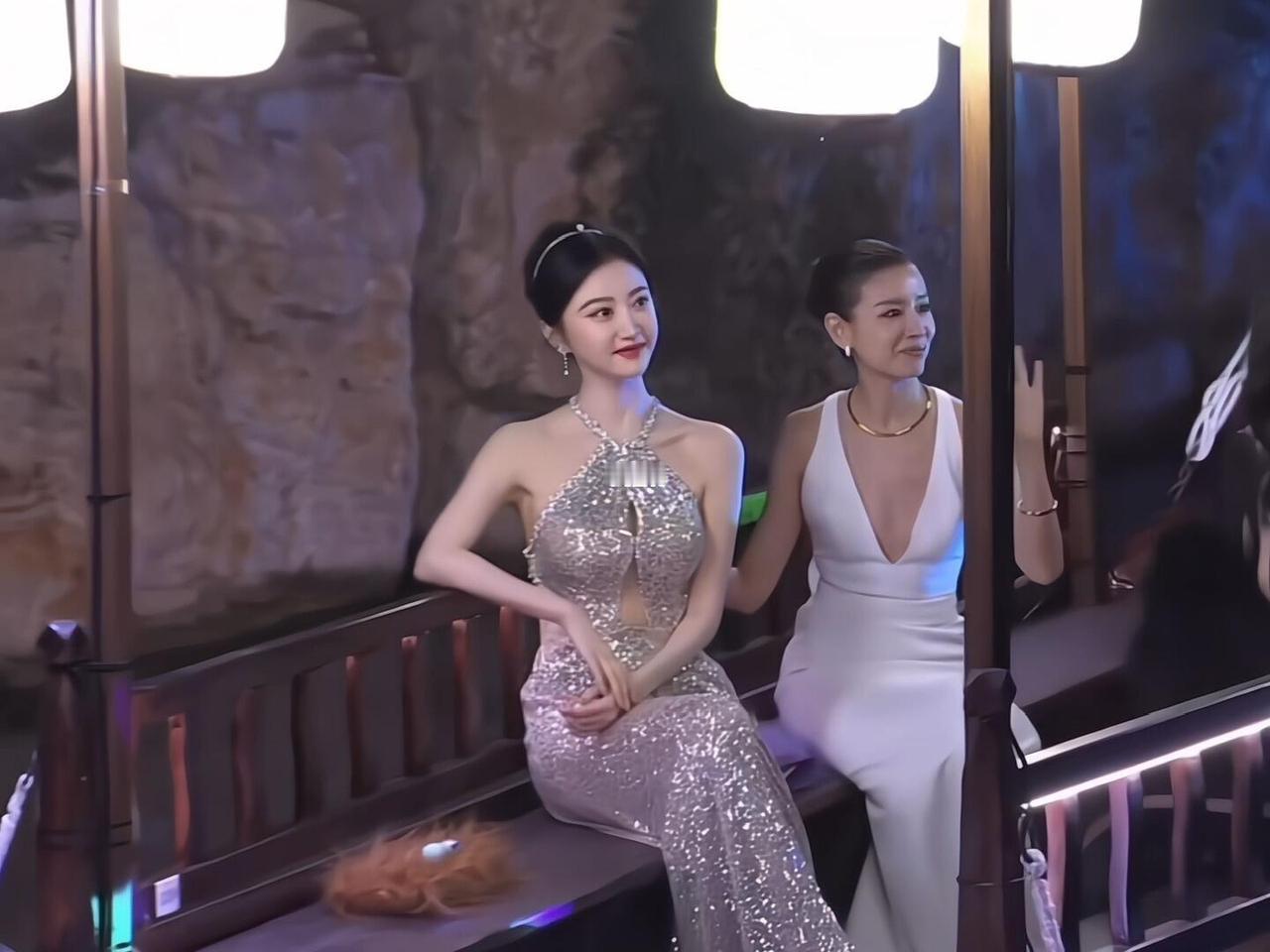 上进心极强的人，一定是无情的。一定是。
他不仅会榨取身边人的价值，会精细地计算付