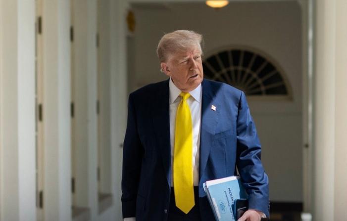 打到底，伊朗表态目前对于美国来说，处境十分的尴尬，即便他们已经除掉了伊朗的最高领