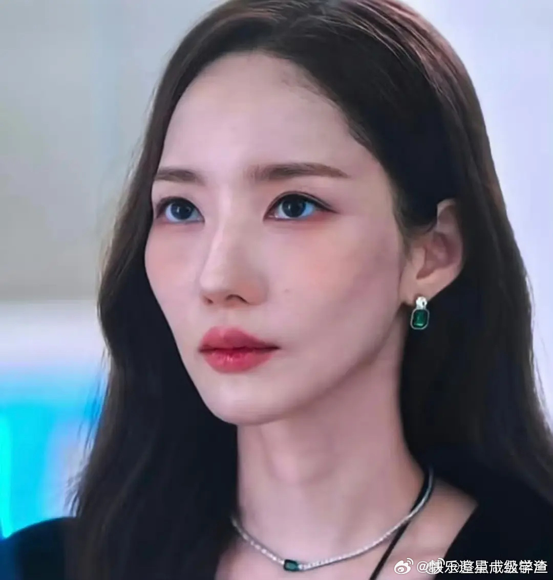 朴敏英现在也太瘦了吧 