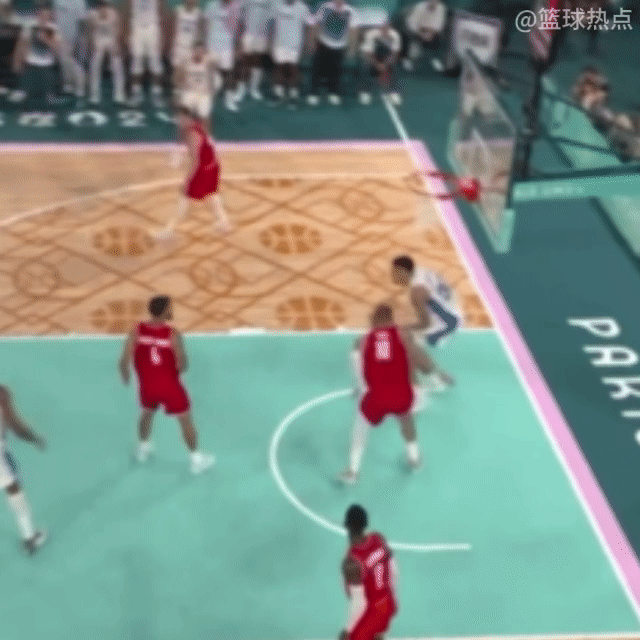 半场结束，法国男篮33:33德国男篮！！文班亚马隔扣泰斯这球太硬了！！！#法国男