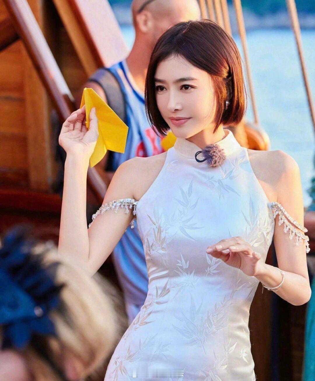 秦岚为什么年纪越大越妖娆 ​​​