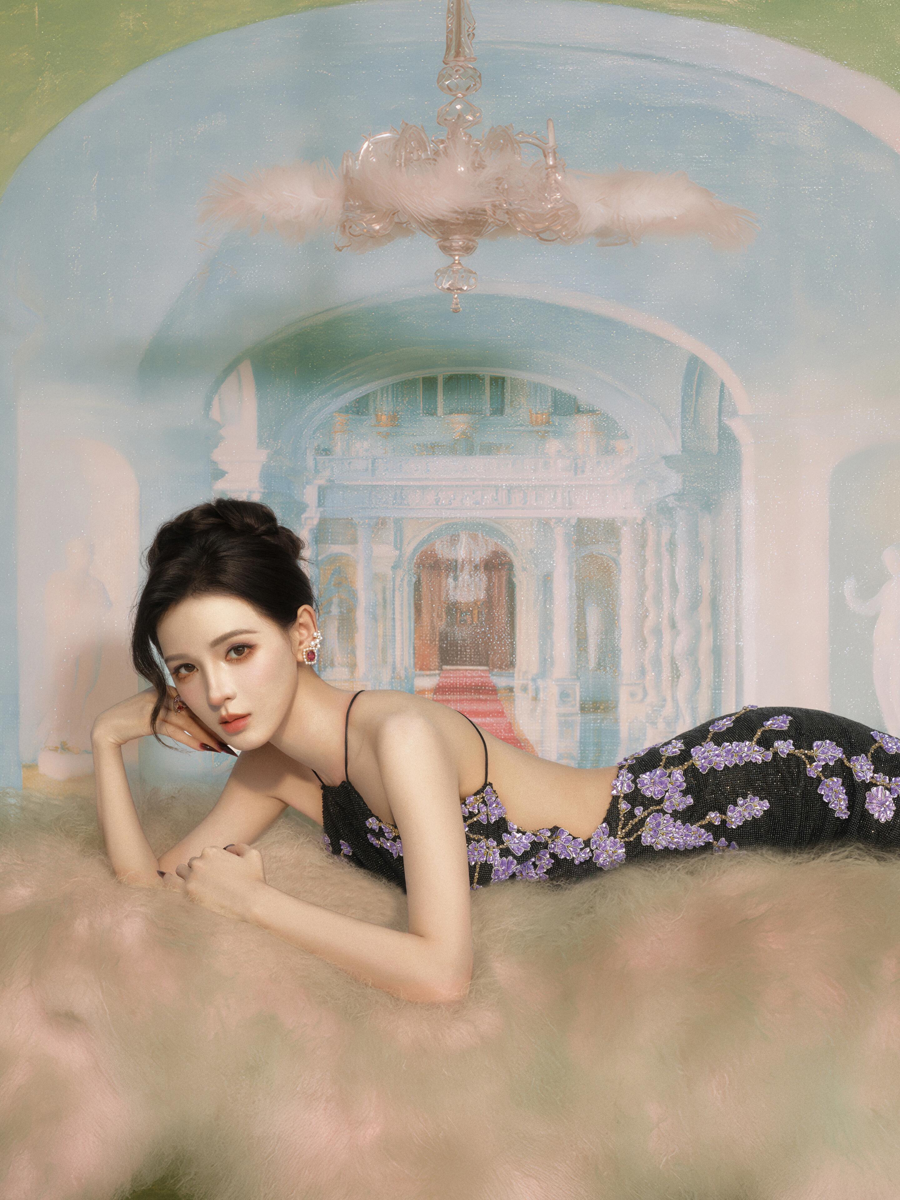 张予曦vogue造型尺度 我的妈耶神女来的，张予曦今天Vogue这套美成啥了，好
