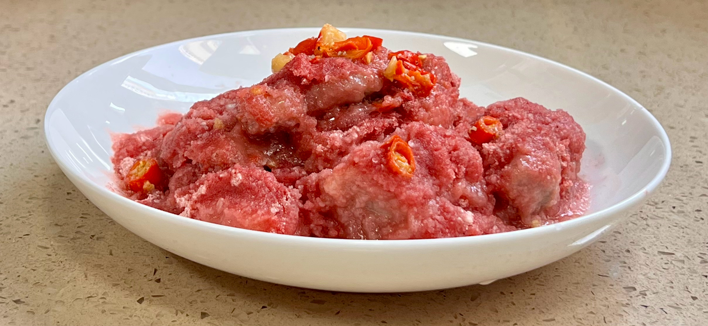 鲜肉苦瓜汤  粉蒸梅花肉   蒜蓉生菜 ​​​