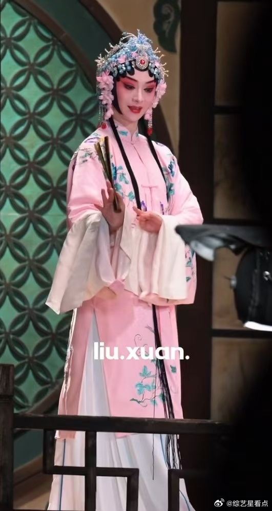 差点认不出这是周洁琼你是周洁琼那她是谁反复确认！这居然是周洁琼？新造型反差感拉满