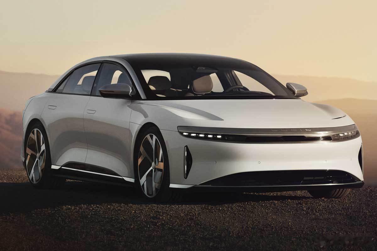 德国 11 月纯电豪华轿车销量数据：Hyundai G90: 6Nio ET7: