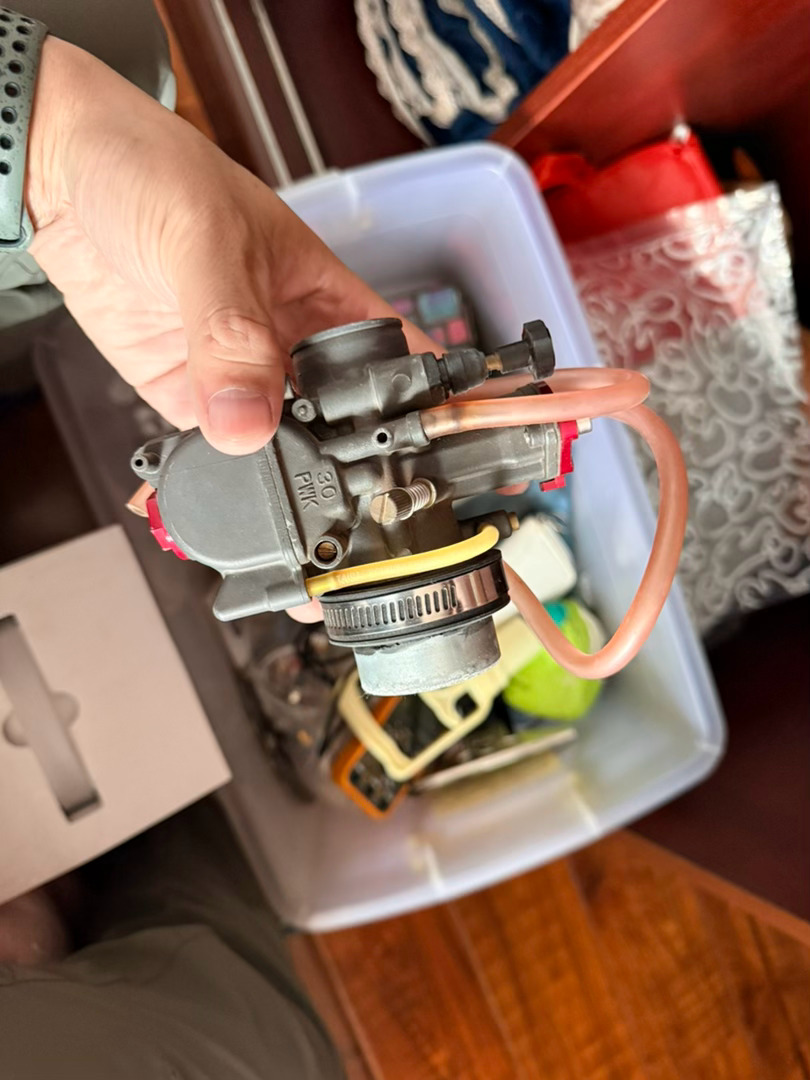 iPhone4回收价暴涨80倍 这是啥情况？回想我上次回成都…打开抽储物箱发现了