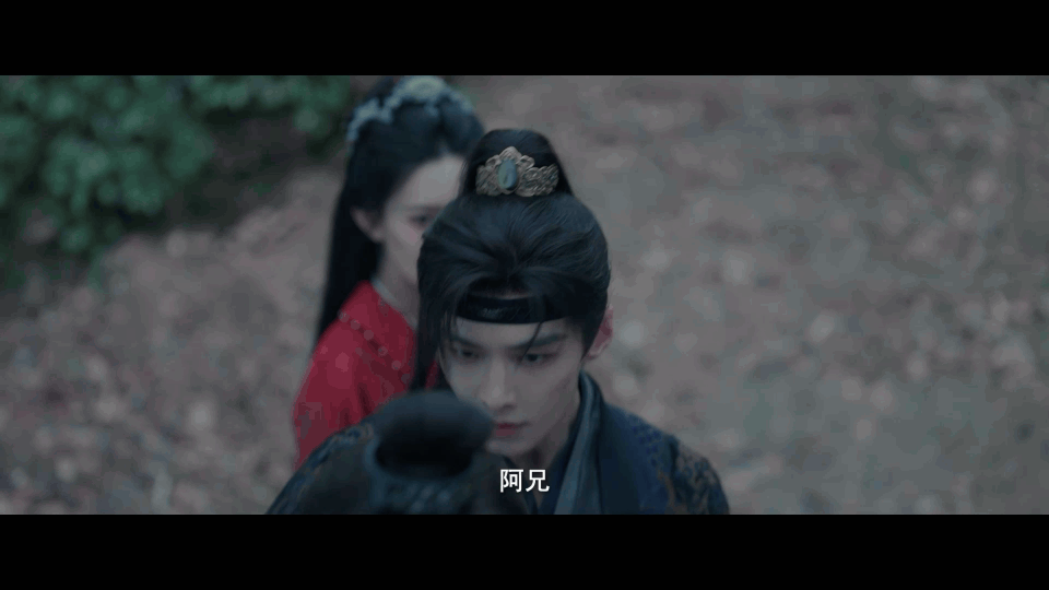 孟子义徐正溪二搭是虐恋百花杀这就开始虐我了，太子就这样把沈汐和使劲往外推，这画面