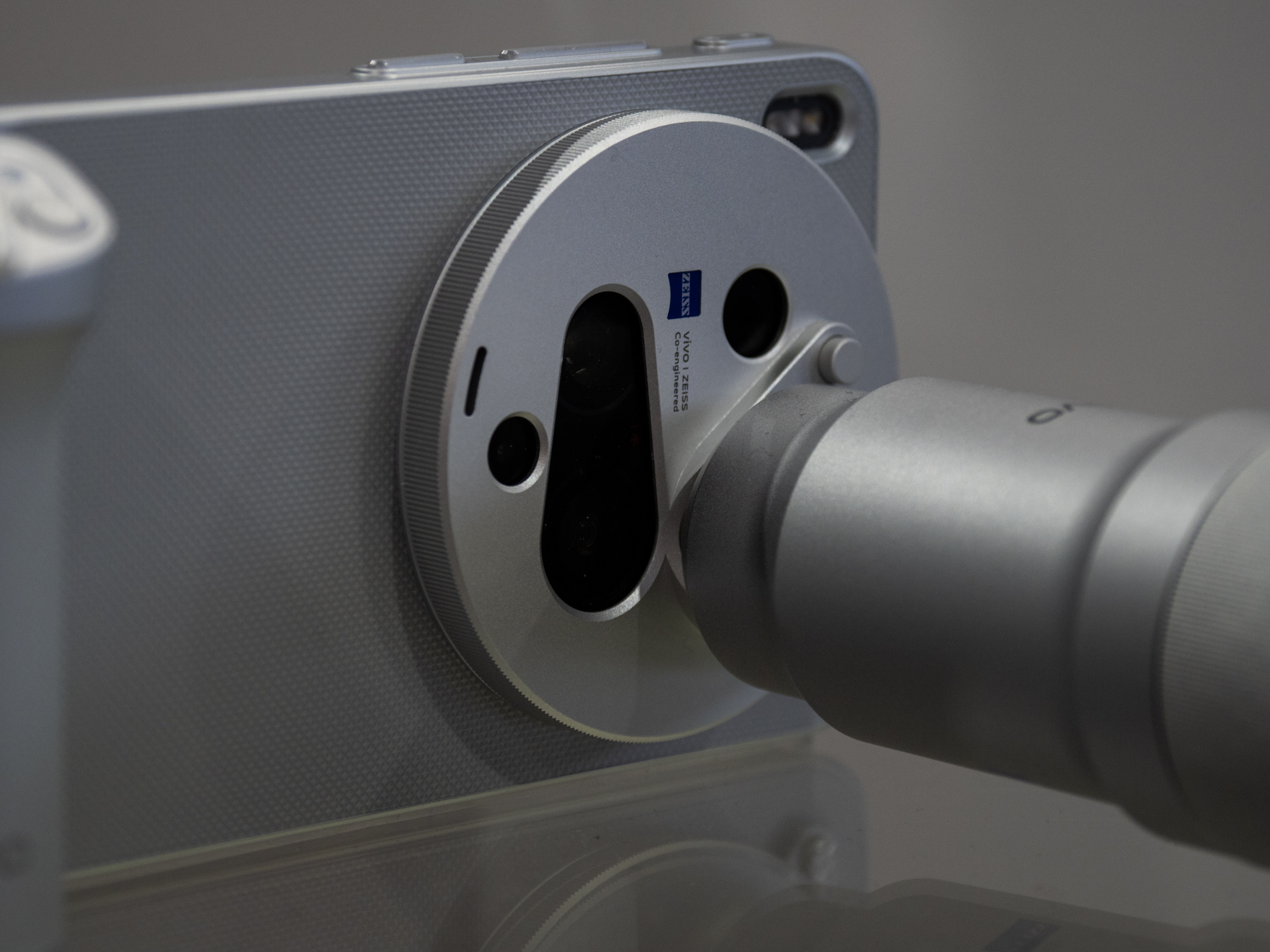 mwc2026 vivo X300 Ultra在今年MWC上确实提前亮出来了，但