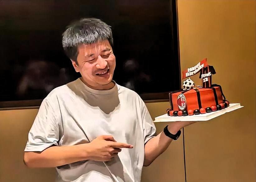 张雪峰的人生十大难忘时刻：41岁英年早逝，这半生活得究竟值不值？

13岁时因父