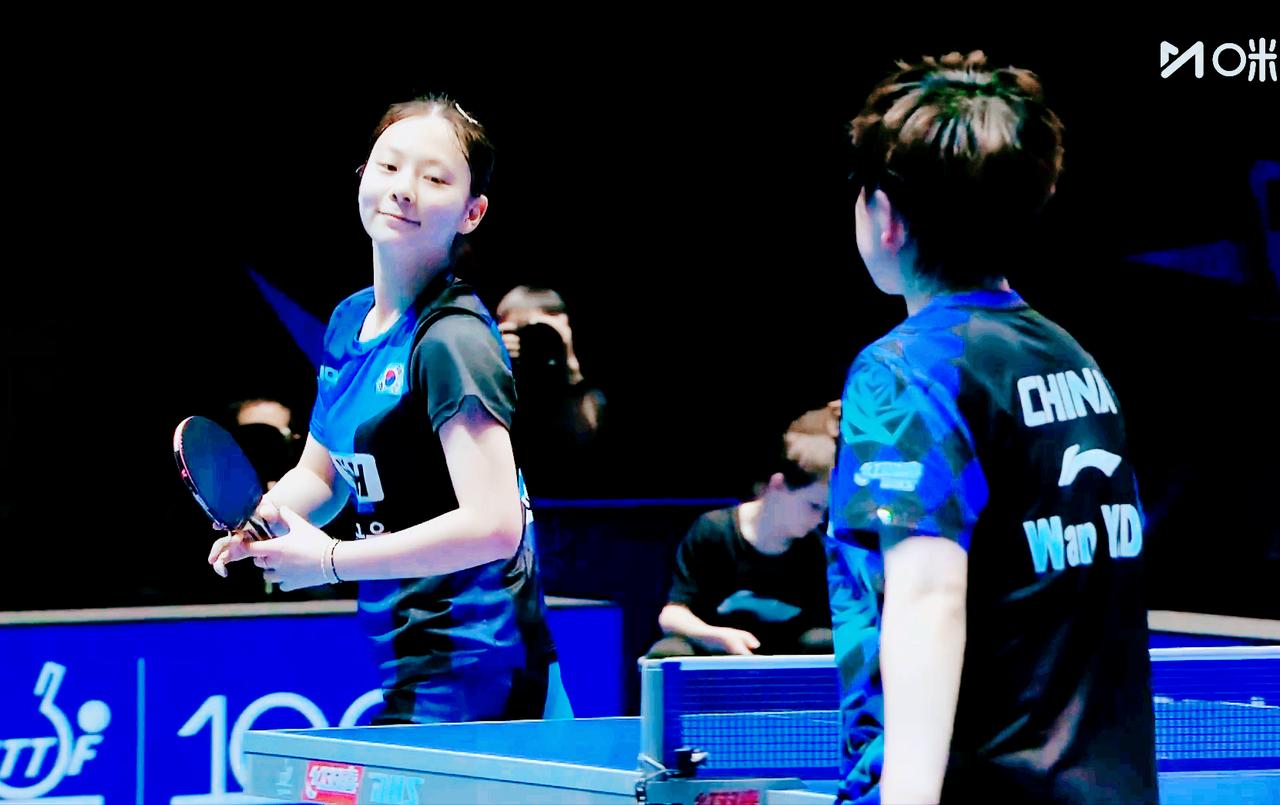 太棒了！随着王艺迪3:1战胜朴佳贤！
国乒3:0拿下韩国队，晋级8强。

第一局