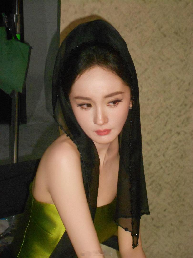 这张脸演异域美人好像也可以 