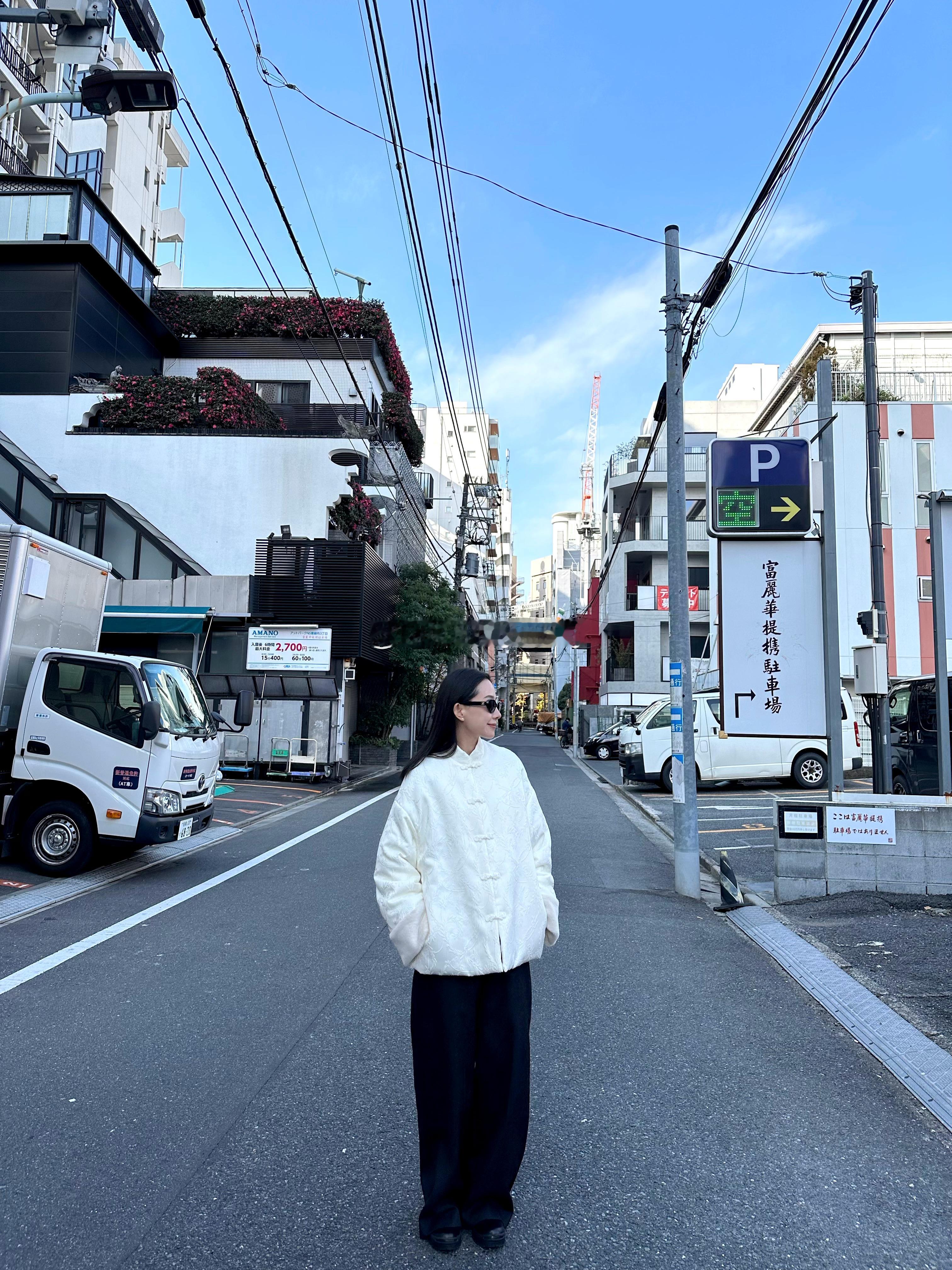 🎠 一件安靜的年服 🎡 ​​​