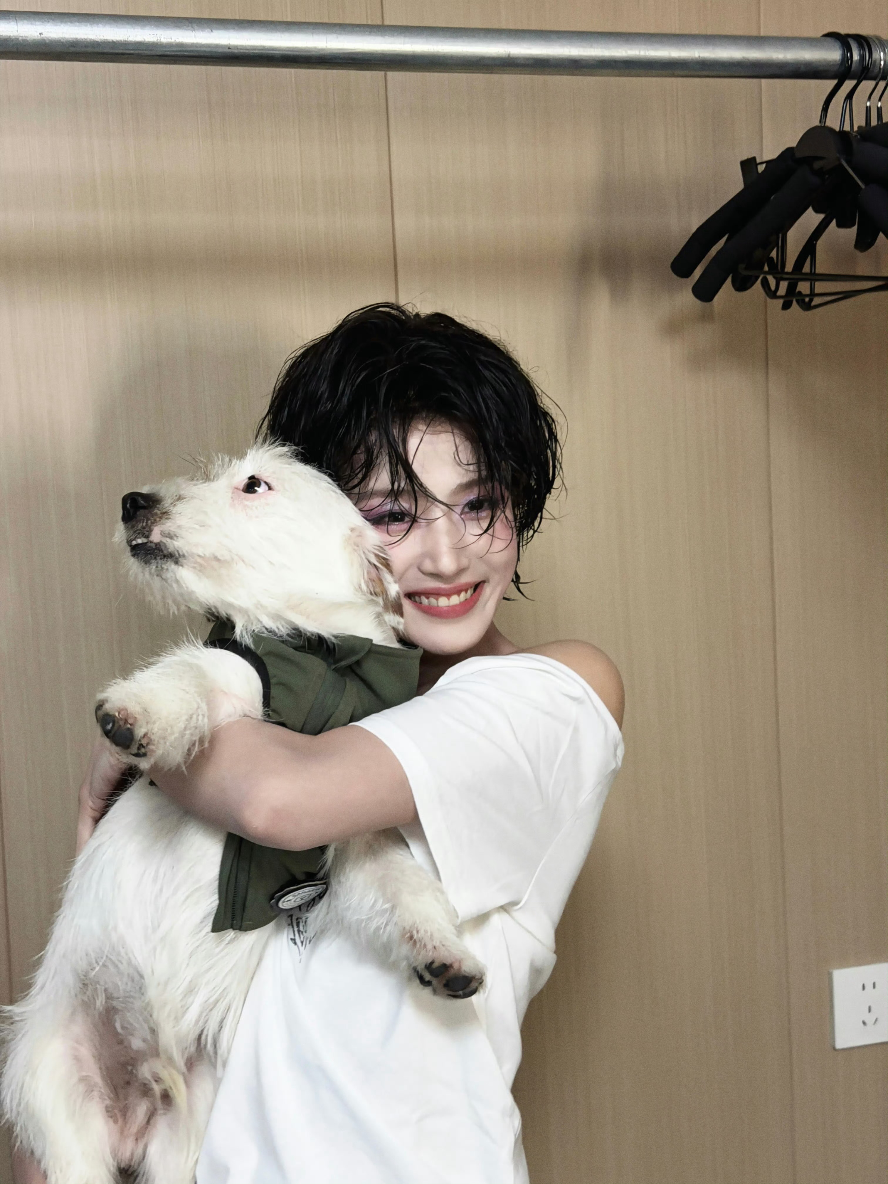 卢昱晓短发VS长发卢昱晓回应剪短发 无论短发长发都好美的噜噜😻😻 