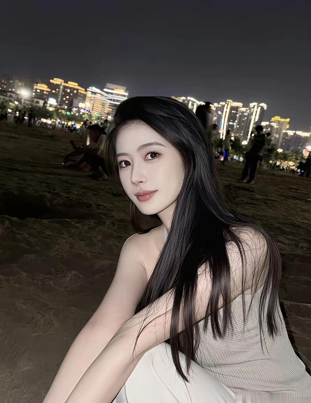 女人真的会被强大的男人吸引，这就是女人的慕强。所有女人都会慕强，当一个男人足够优