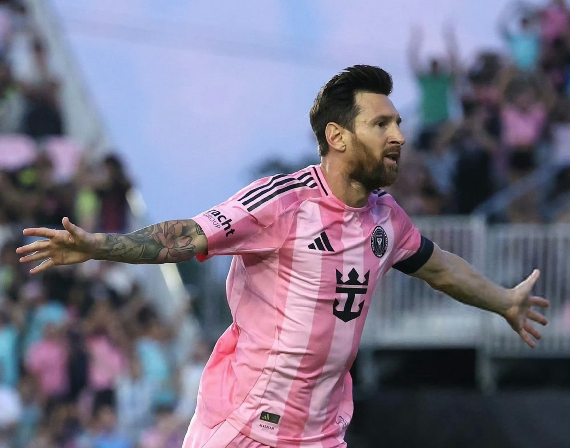 梅西或将被禁赛一场据ESPN消息，迈阿密国际球星梅西不会出席美职联全明星赛。ES