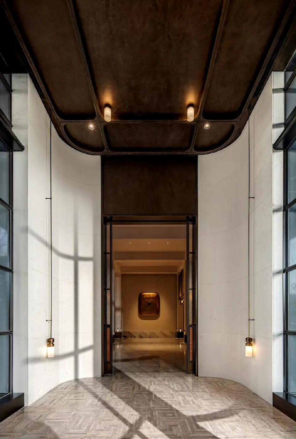 SHD山禾设计
“梧桐·厢”这一设计作品，其发音与沪语中的“在家中”相近，借此表