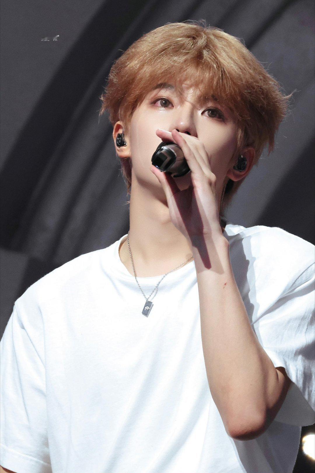 MISSION MU 🧡💖 朝朝穆穆【LIKE差x分，求踢】“夏夜的蝉鸣声声