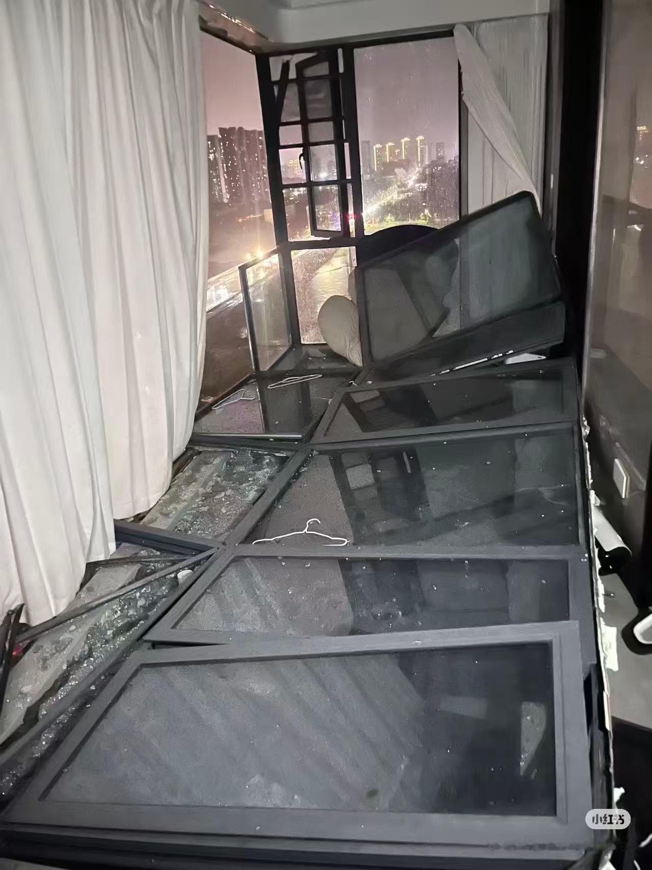湖北为何会出现龙卷风真吓人啊，在天灾面前人类真的很渺小 