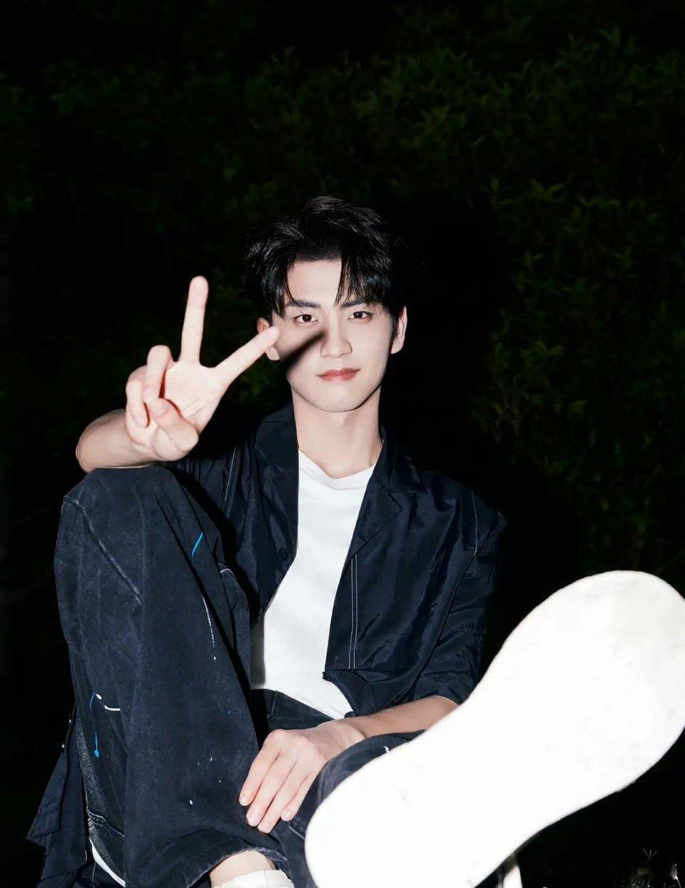 感觉周柯宇和陈鑫海有点像 ​​​