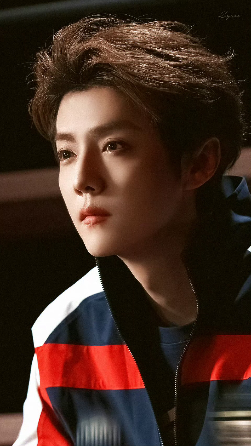 鹿晗 关晓彤不多说给一人给关晓点播一首《体面》“别堆砌怀念让剧情变得狗血” 