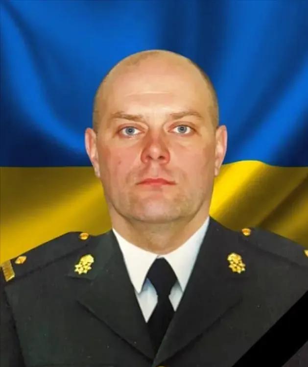 先别盯着委内瑞拉了，俄乌战场又出事了，乌军的马克西姆上校已经被俄军所击毙了。
 