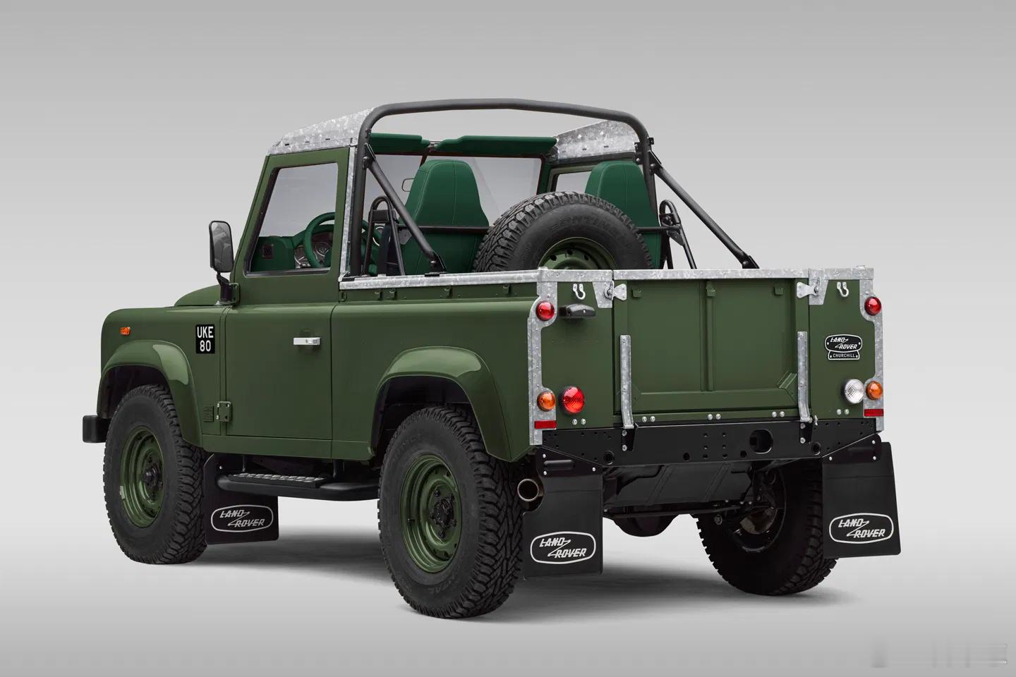 名车志Classic 英伦传奇再续，经典 Defender V8 丘吉尔版亮相。
