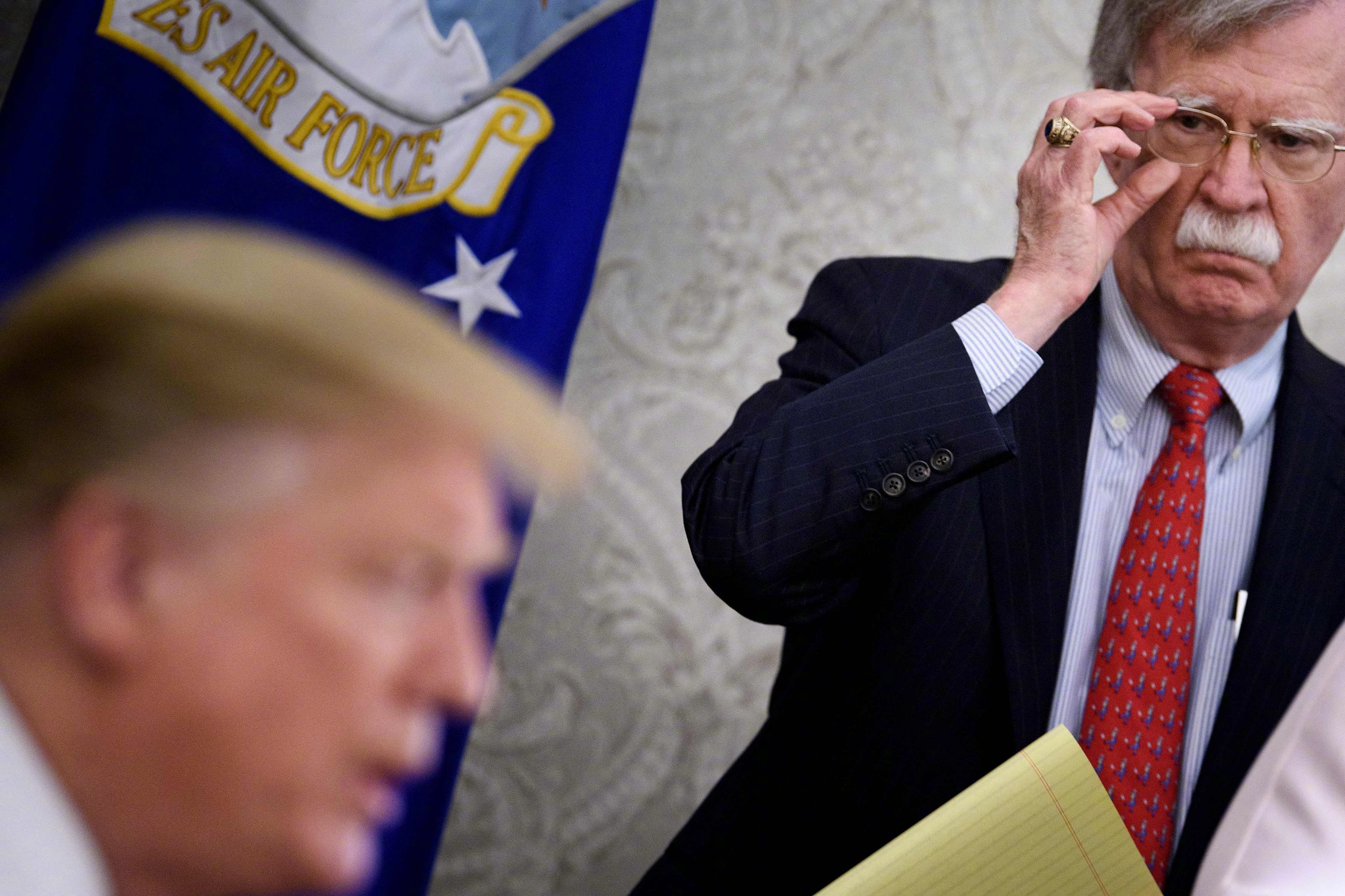#特朗普前国安顾问将认罪# 【外媒：特朗普前国家安全事务助理博尔顿将认罪】#博尔