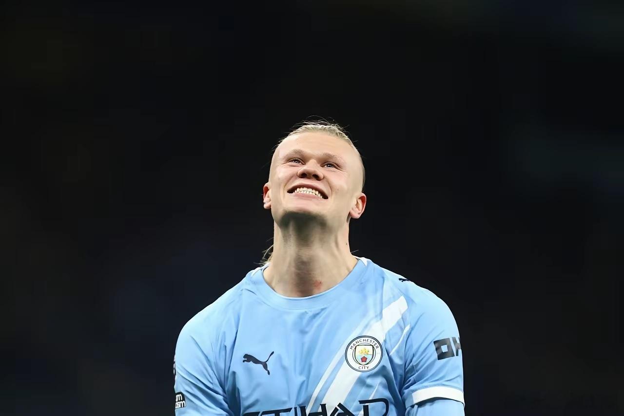 曼城或将开启新篇章。据报道，瓜迪奥拉、贝尔纳多·席尔瓦和罗德里今夏可能离队，哈兰