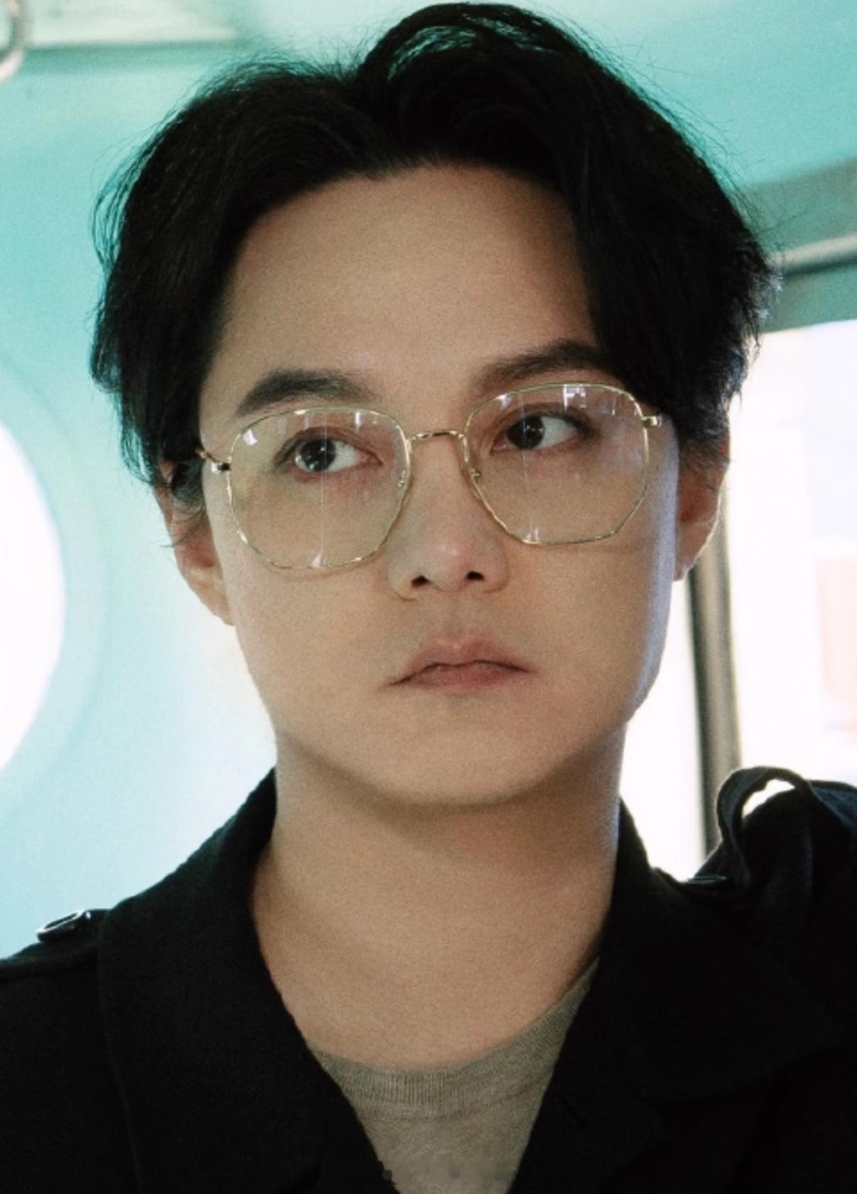 尹正说这辈子不会尝试蹦极尹正说这辈子不会蹦极 别人挑战极限勇敢冲锋，尹正坚定远离