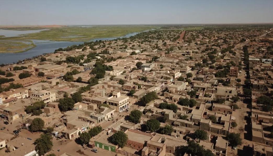 马里军方称武装“恐怖组织”袭击了军事阵地
记者和当地居民报道，周六马里多个地区传