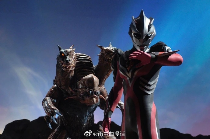奥特曼[超话]二次元招新季奥特曼 梅菲斯特高清剧照和高斯奥特曼剧照 ​​​