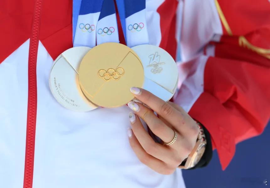 【谷爱凌已登上其运动领域的巅峰，如今，她正准备与“坏人”一决高下】（CNN）从斯