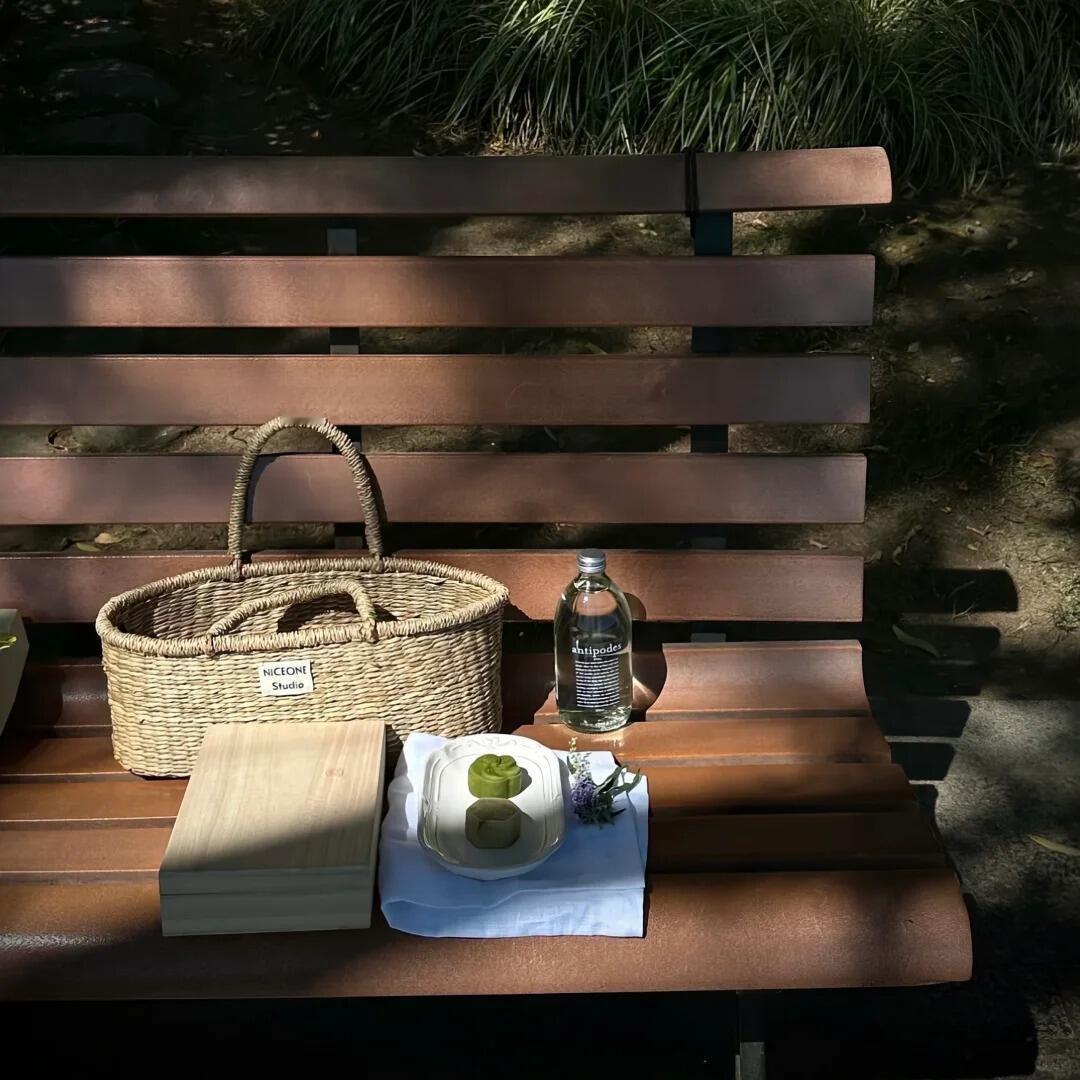 你要允许一切的发生，允许自己失败也允许人生中的不完美，更允许有些人忽然的离开，真