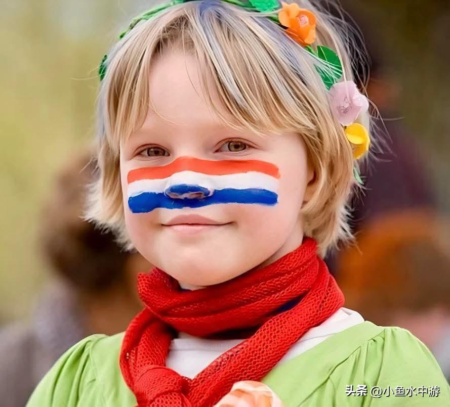 荷兰🇳🇱小朋友每天几点上学呢？为什么他们被评为世界上“最快乐”的小孩？
 