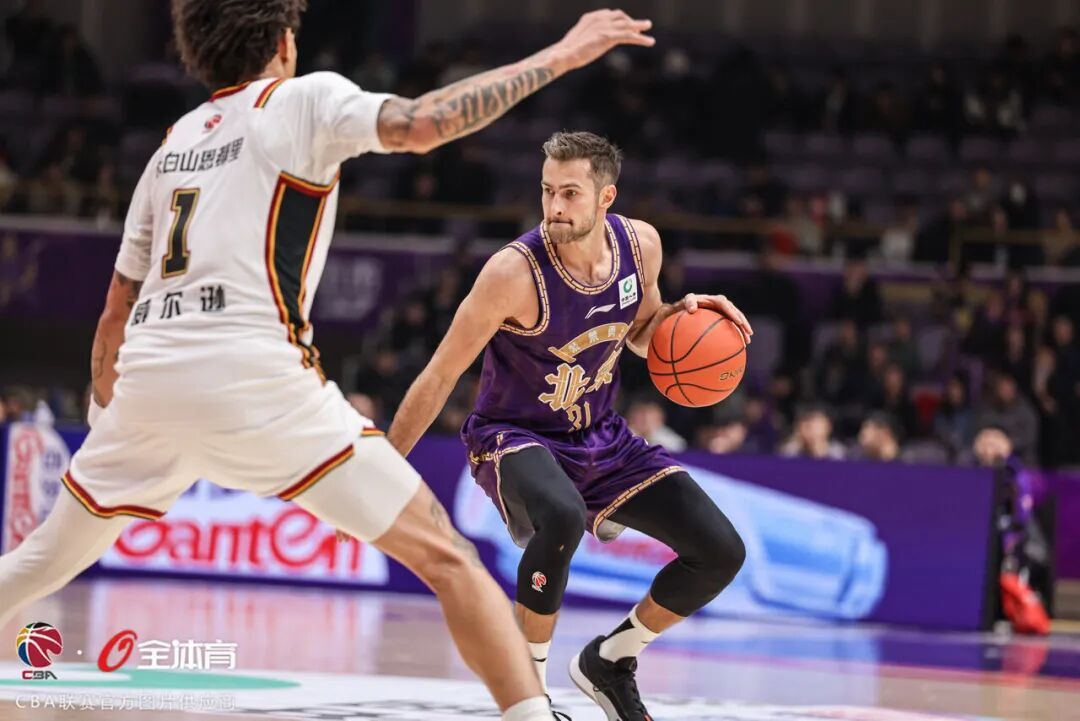 据探长了解，前北控男篮外援托马斯·基兹林克重返中国，即将加盟NBL球队河南焦作文