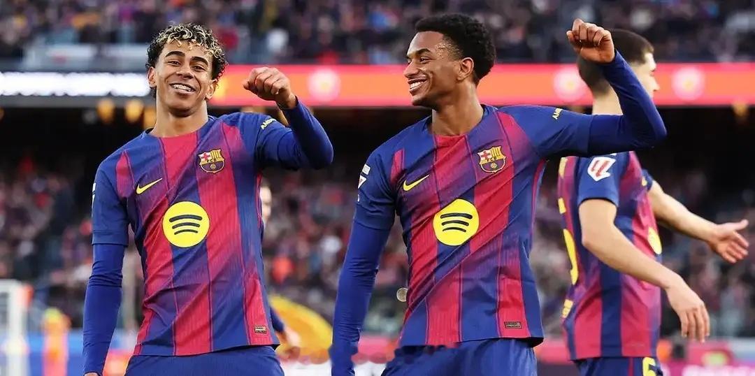 让出榜首！巴萨1-2赫罗纳 库巴西赛季首球亚马尔失点+失单刀赫罗纳2比1巴萨足球