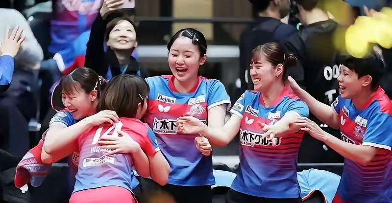 日本T联赛女团才打完，今日澳门世界杯抽签，
​张本美和打了两场，早田希娜希娜连败