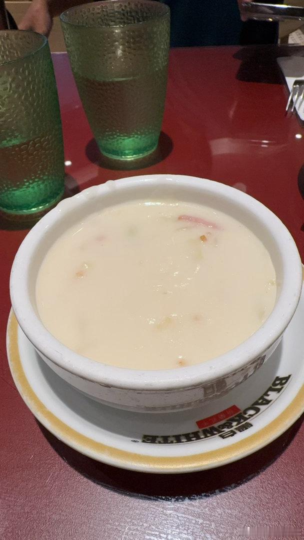 咖啡，忌廉湯，焗龍蝦海鮮飯，一共69港幣，貴嗎 你好同学