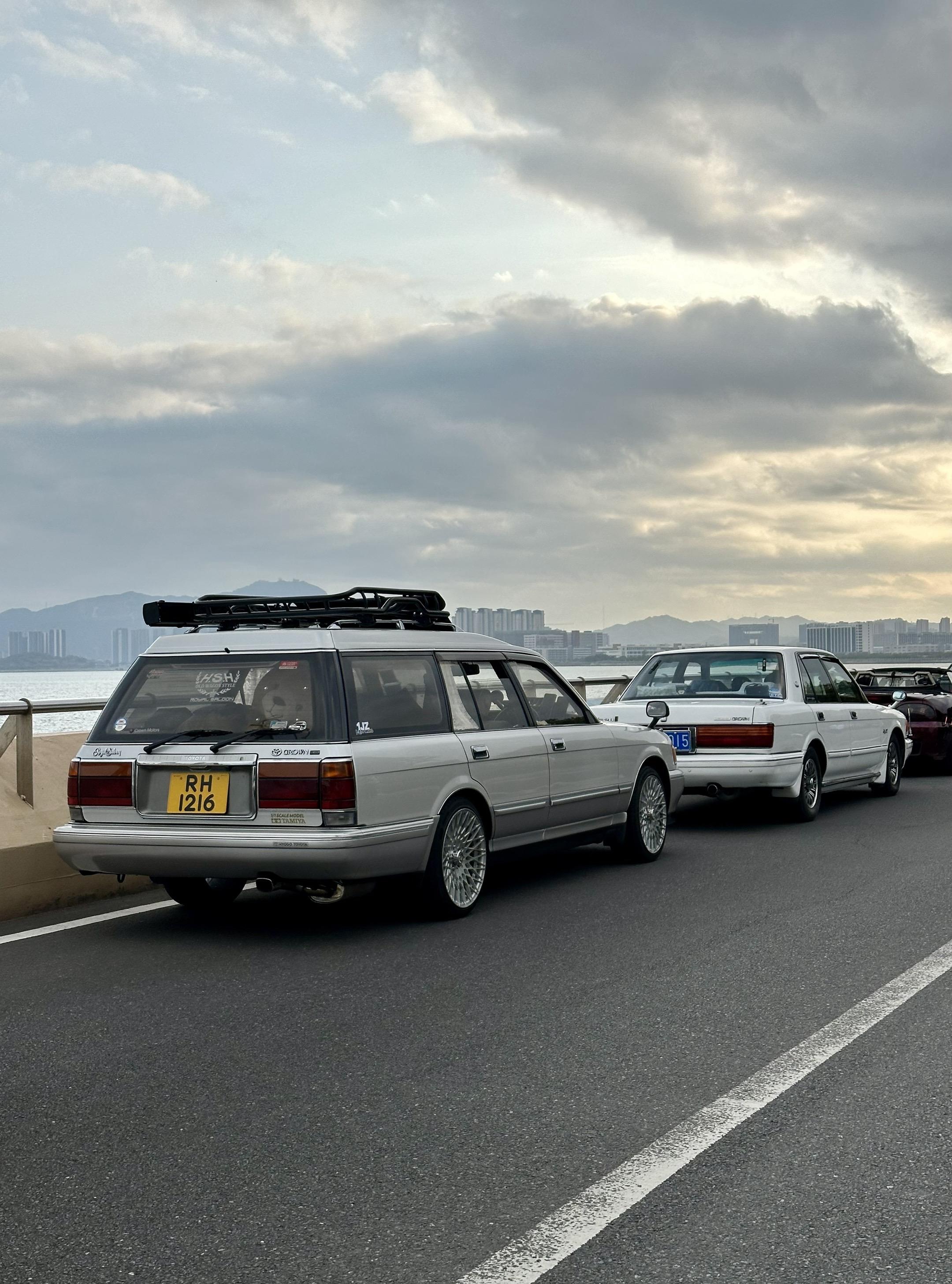 丰田皇冠jzs130旅行与MS132轿车。两台加一起65岁～