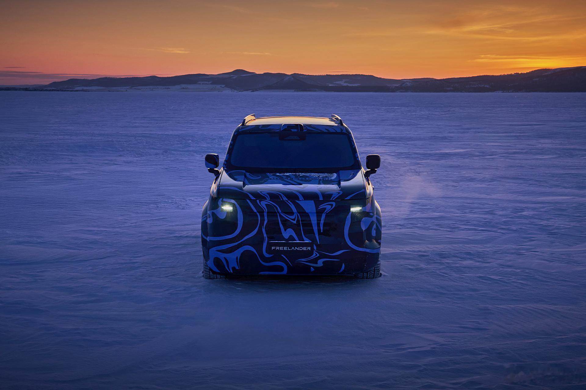 FREELANDER神行者实车谍照曝光 叫带伪装预告图可能更合适，划点重点：标配