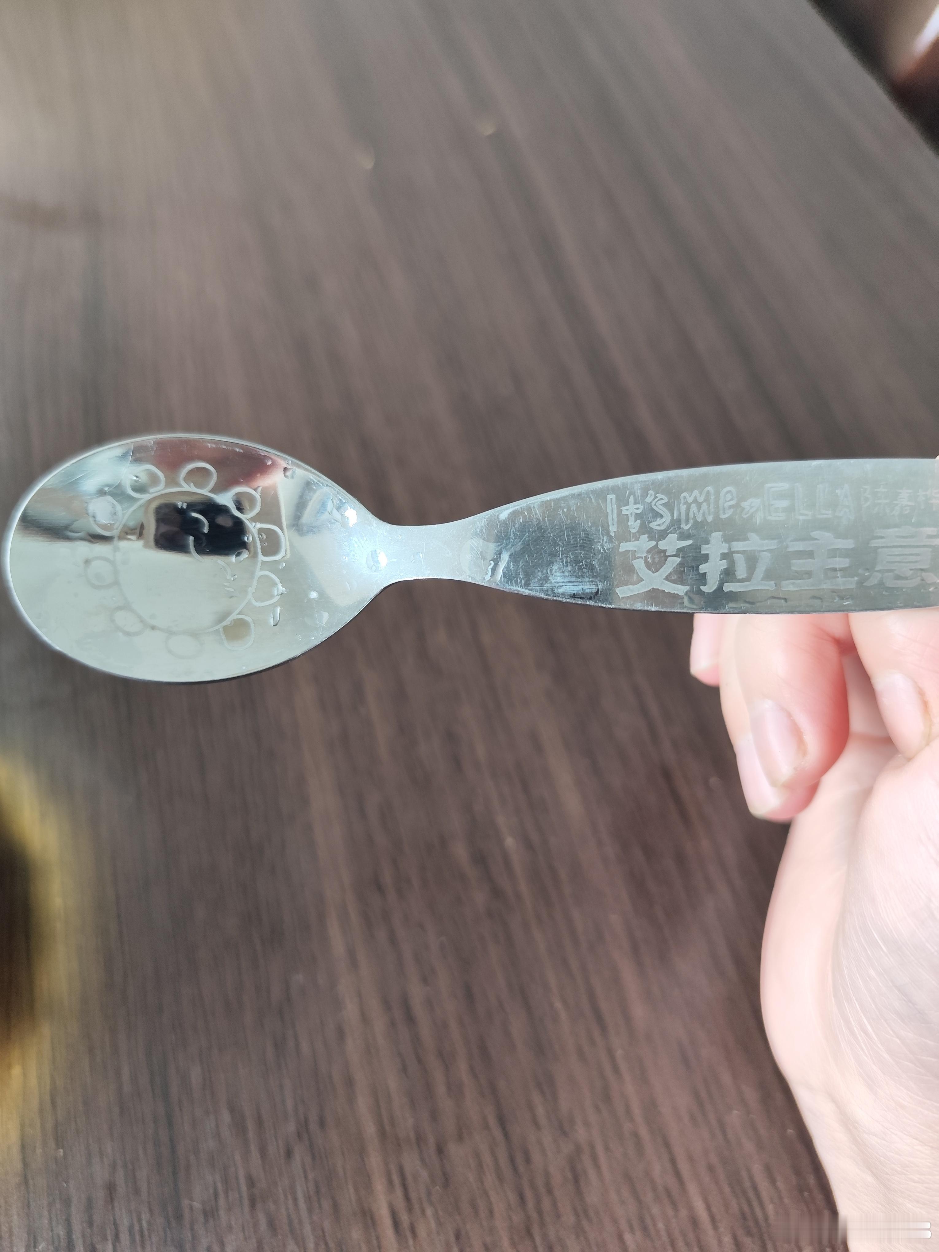 开启早饭，今天不吃螺蛳粉，吃瘦肉丸，一早就要吃荤的保存体力。然后中午就不吃了，准