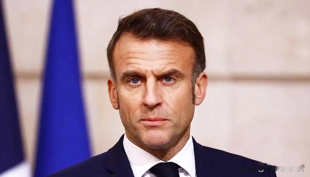 法国要哭，马克龙不说话了
根据最新的民调显示，法国总统马克龙支持率已经跌至自20