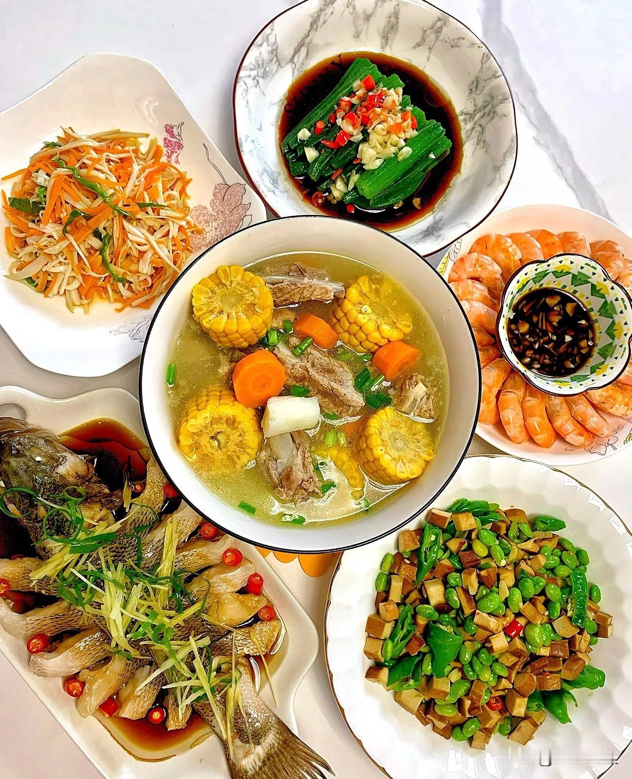 烧饭两小时，吃饭15分钟，为什么那么多人还喜欢下厨，也有人不理解：折腾两小时就为